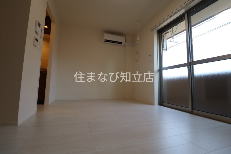 居室・リビング　同型タイプ