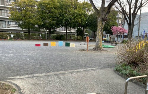 公園　鶴巻橋公園（公園）まで442m