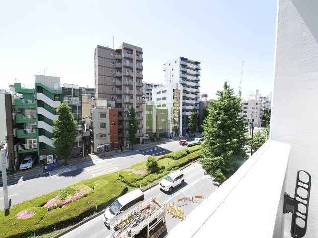 眺望　UPPER　FIELD　WOOD