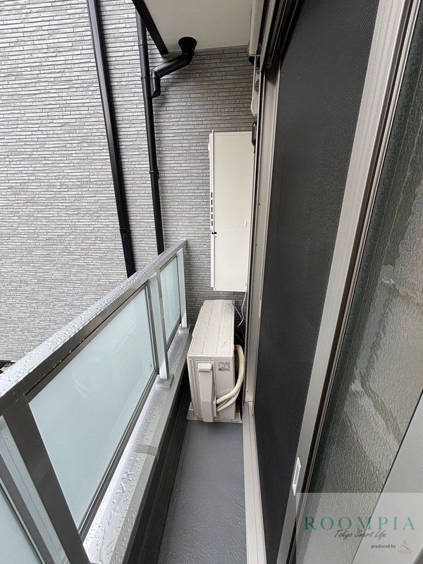 バルコニー　※写真は間取り反転タイプの別のお部屋です