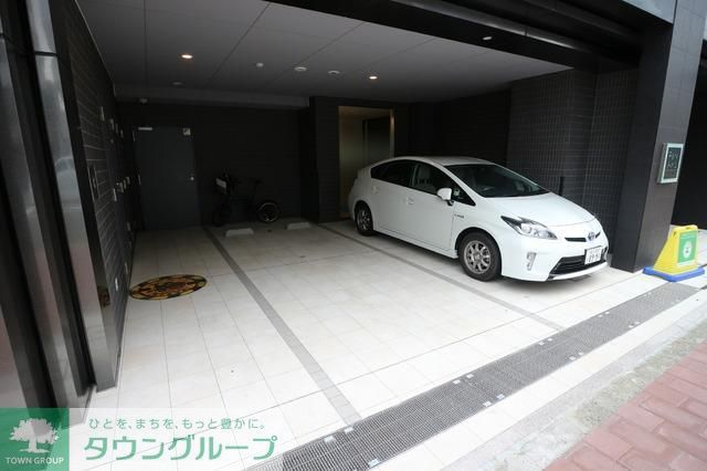 駐車場　☆駐車場にはカーシェアリングの設備付き☆
