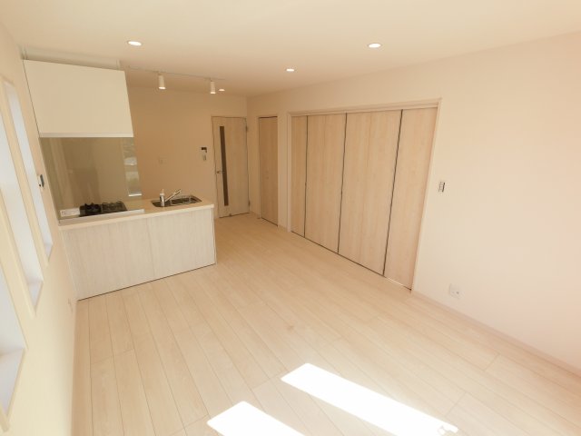 その他　※リビングの写真です！※角部屋の写真です