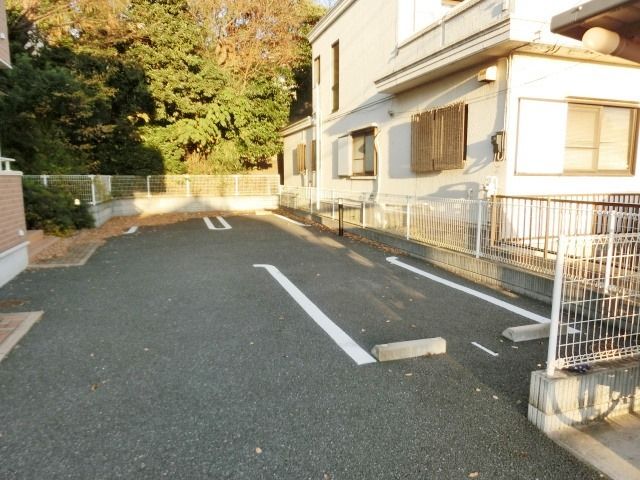 駐車場　敷地内の駐車場もあります。