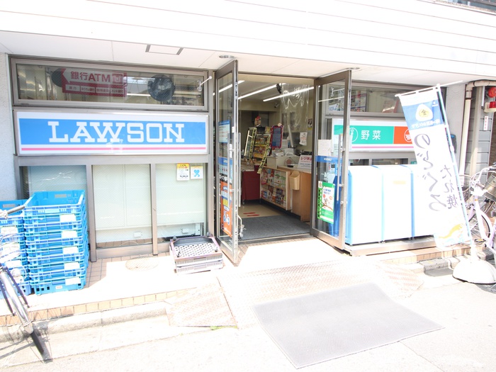 コンビニ　ローソン（コンビニ）まで109m