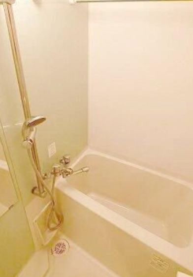 バス・シャワールーム　別部屋の画像を使用しております。