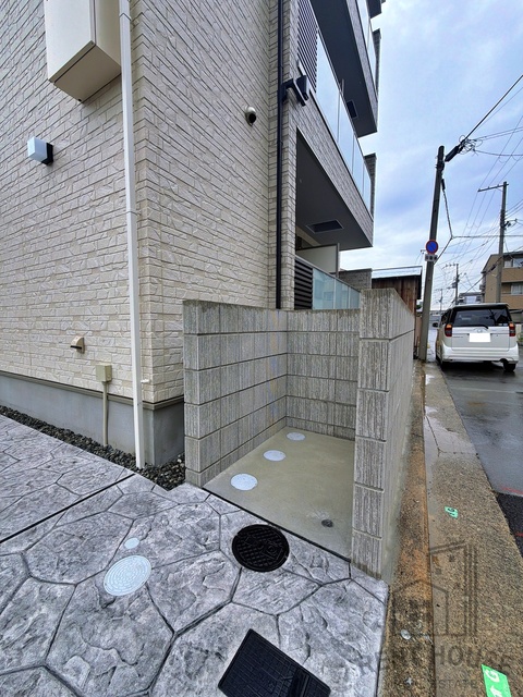 その他共有部分　外観（建築中）