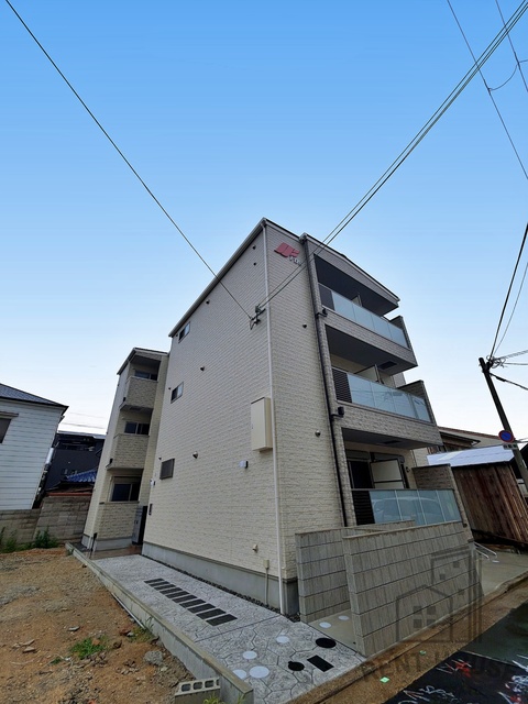 建物外観　外観（建築中）