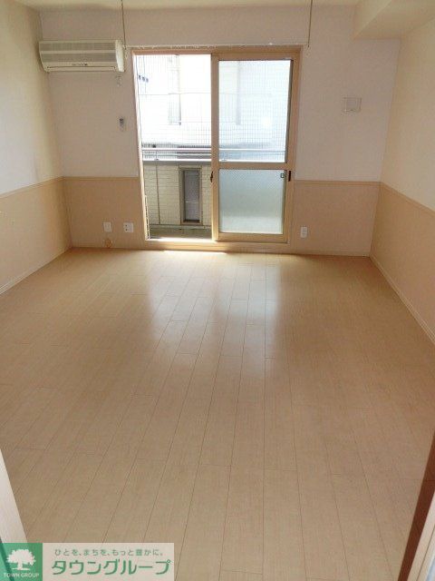 居室・リビング　お部屋です