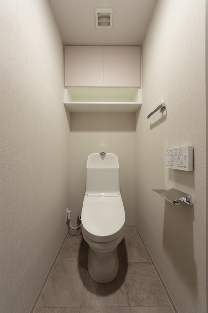 トイレ　※写真は同タイプ住戸です。