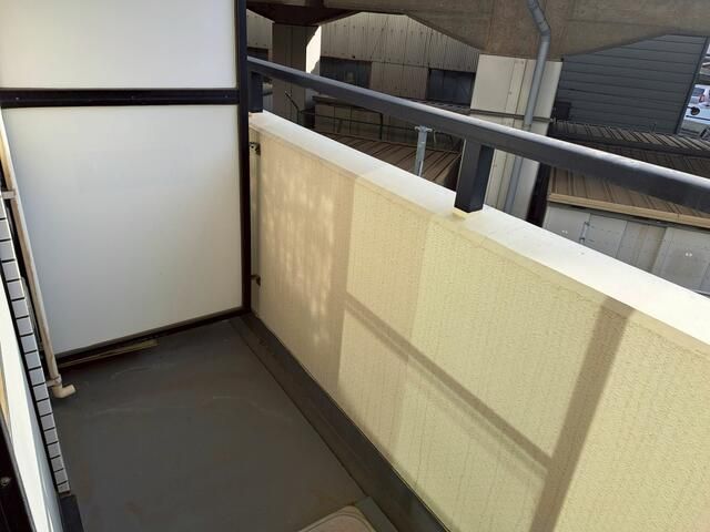 バルコニー　別部屋参考写真となります