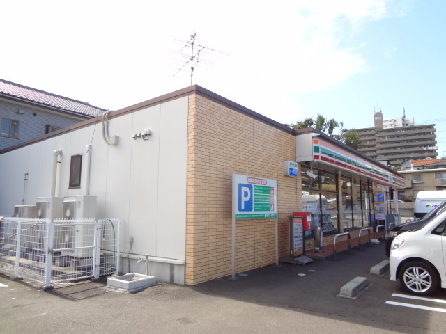コンビニ　セブンイレブン多賀城中央３丁目（コンビニ）まで430m