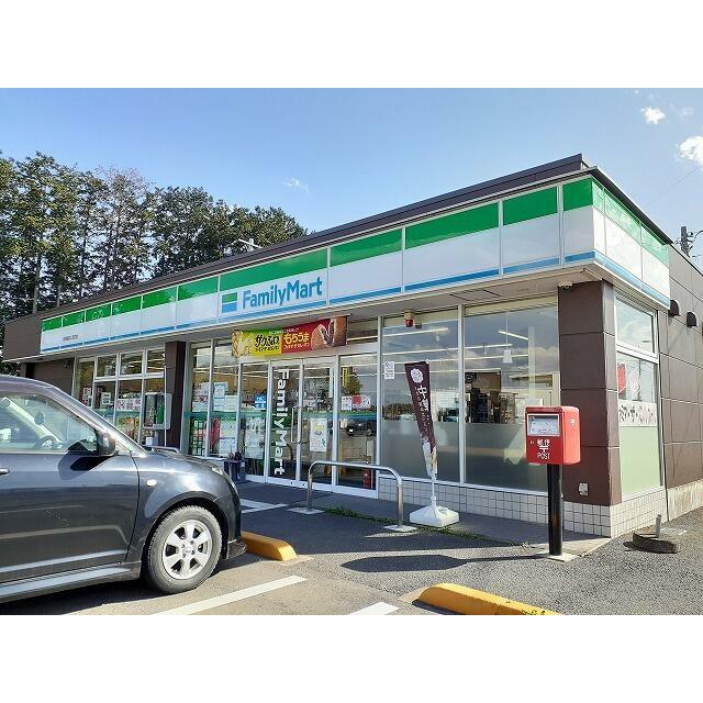 コンビニ　ファミリーマート那須塩原二区町（コンビニ）まで2000m