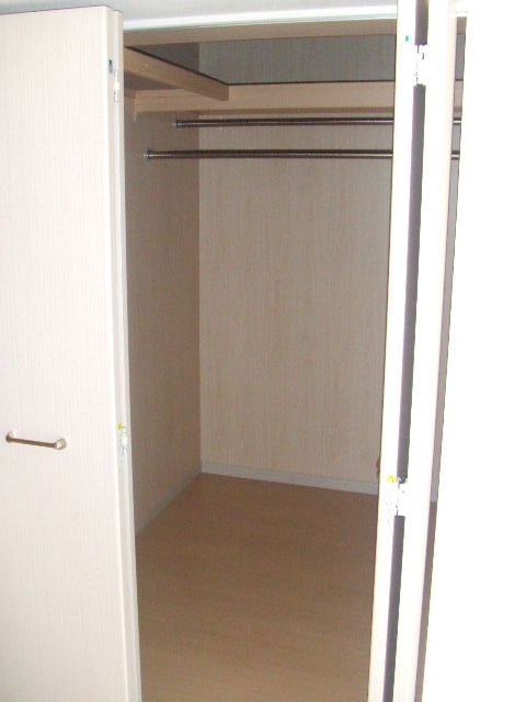 収納　別部屋の参考写真です。