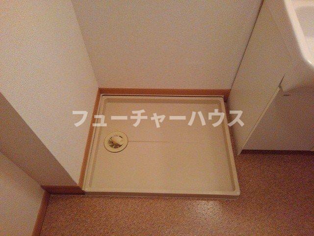 駐車場　駐車場があるので、車を買う予定の方も安心です