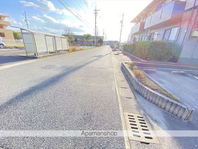 その他　前面道路（その他）まで0m