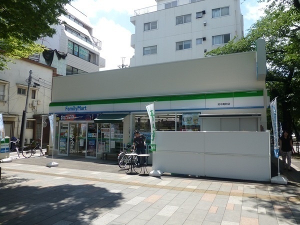 コンビニ　ファミリーマート府中寿町店（コンビニ）まで107m