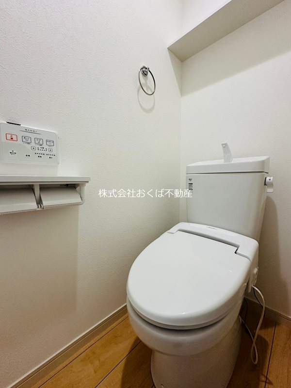 トイレ　※同一間取りの別部屋画像です。
