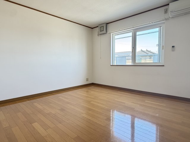 居室・リビング　洋室8帖