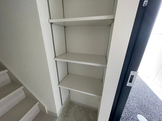 収納　※別部屋の写真です