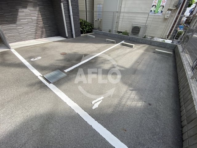 駐車場　エスリード天神橋筋六丁目　駐車場