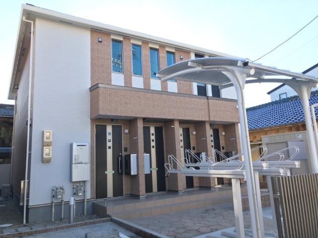 エントランス　外観写真（昼）