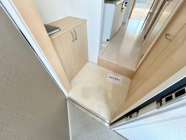 玄関　素敵な玄関は毎朝あなたを元気に送りだしてくれますよ。