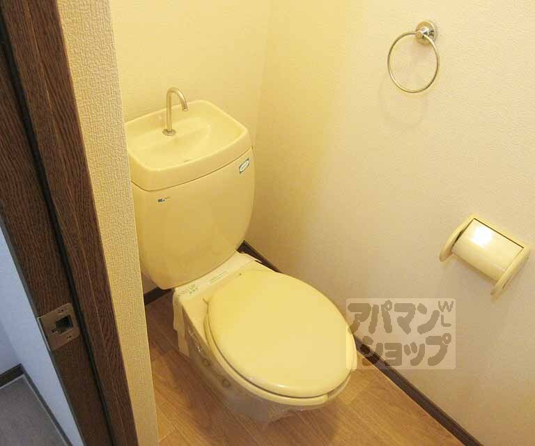 トイレ　清潔感のあるトイレです