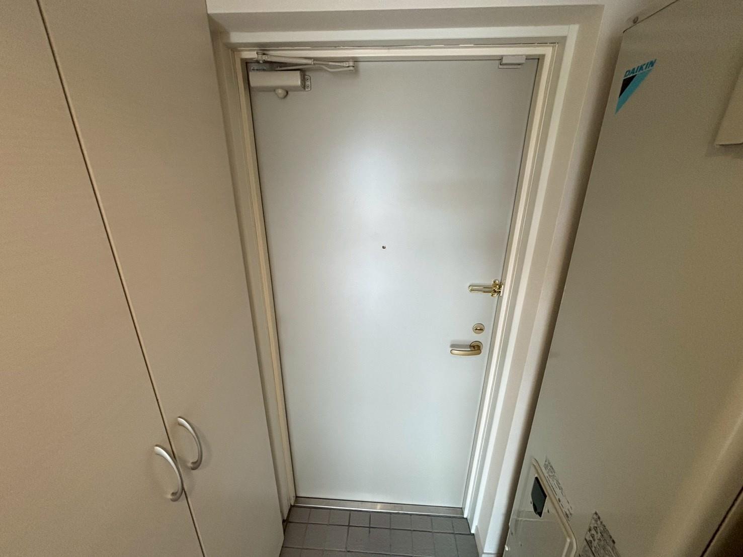 城町キングダムの玄関写真