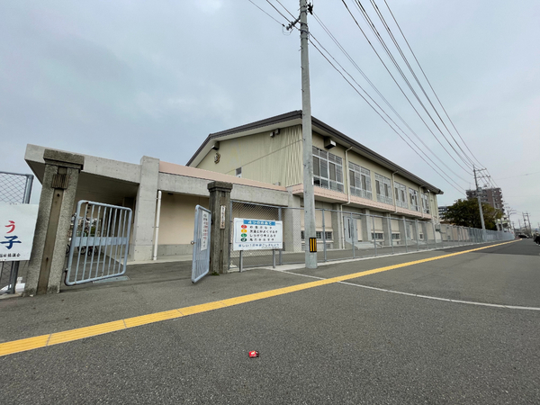 小学校　宇部市立琴芝小学校（小学校）まで322m