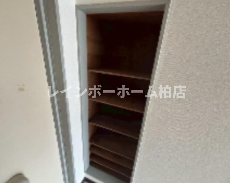 玄関　シンプルで使いやすい玄関です