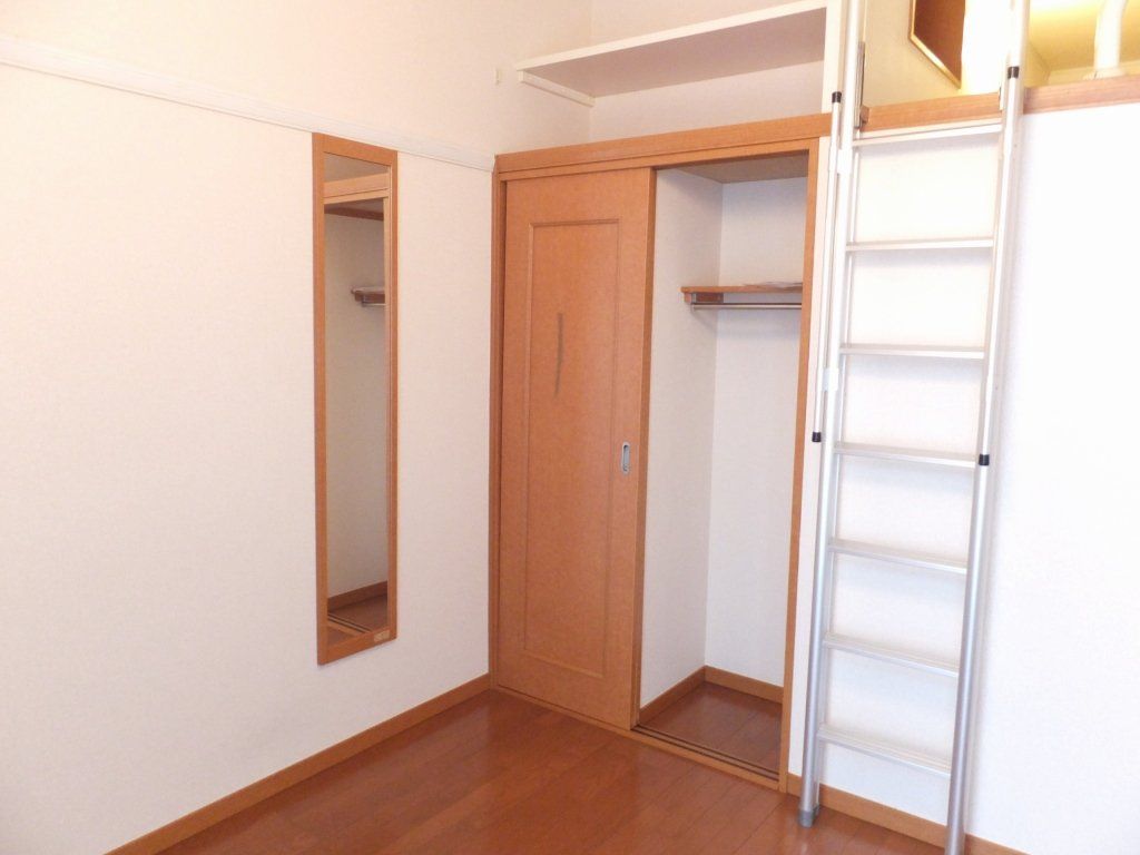 その他部屋・スペース　上部収納付きクローゼット