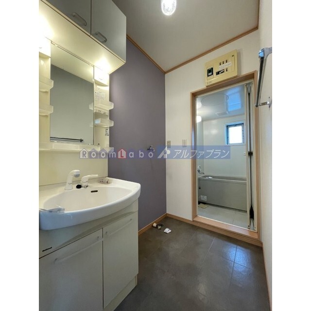 洗面設備　※同タイプのお部屋の写真です