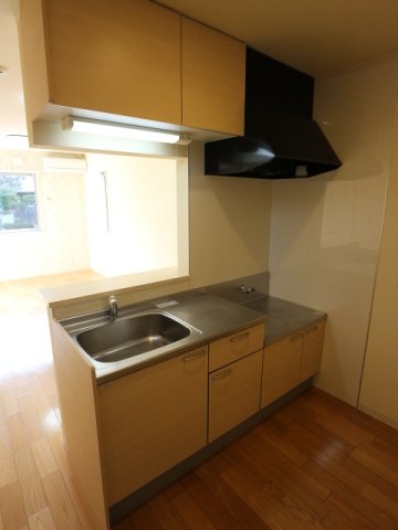 キッチン　※同間取の別部屋の写真です。現況優先。
