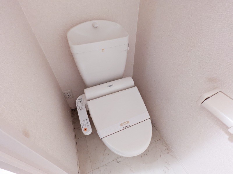 トイレ　図面と現状に相違がある場合には現状を優先