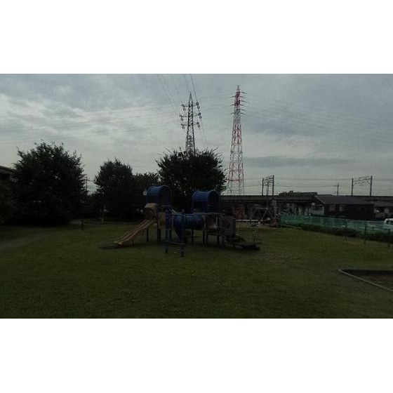 公園　せせらぎ公園（公園）まで750m