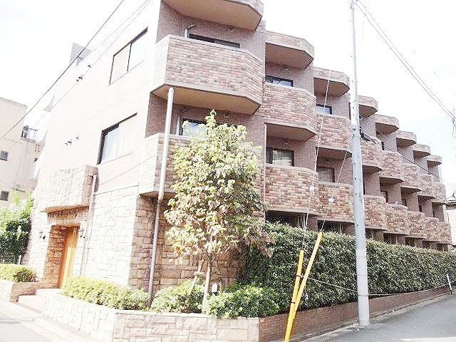 建物外観　★駅近なのでお買い物が便利ですね★