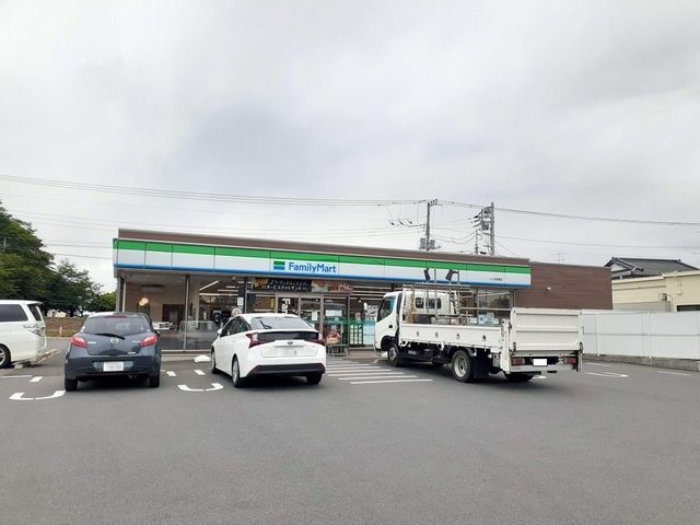 コンビニ　ファミリーマート つくば若栗店（コンビニ）まで950m