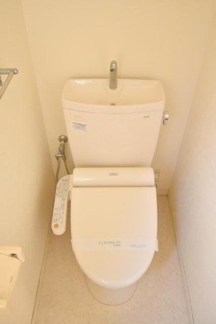 フレグランス日高のトイレ写真