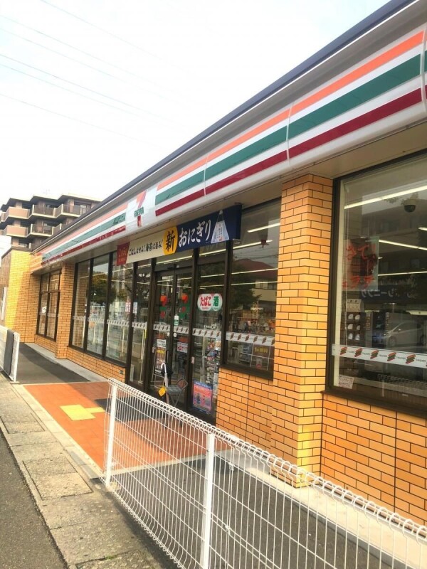 コンビニ　セブンイレブン西宮能登町店（コンビニ）まで357m