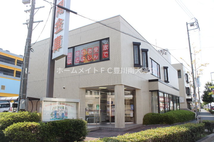 銀行　豊橋信用金庫向山支店（銀行）まで1134m