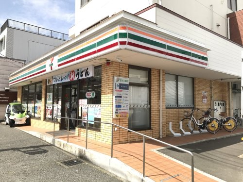 コンビニ　セブンイレブン 川崎高津野川店（コンビニ）まで572m