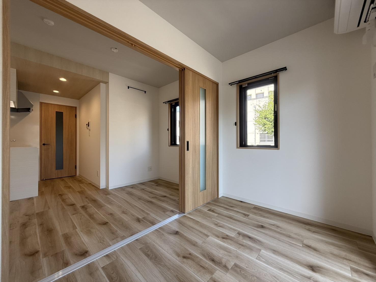 その他設備　角部屋・2面採光のお部屋です