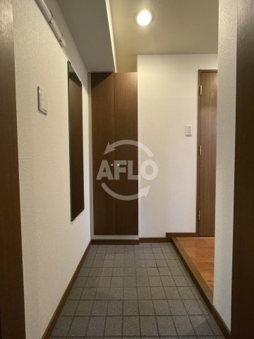 玄関　プレジオ中之島　玄関