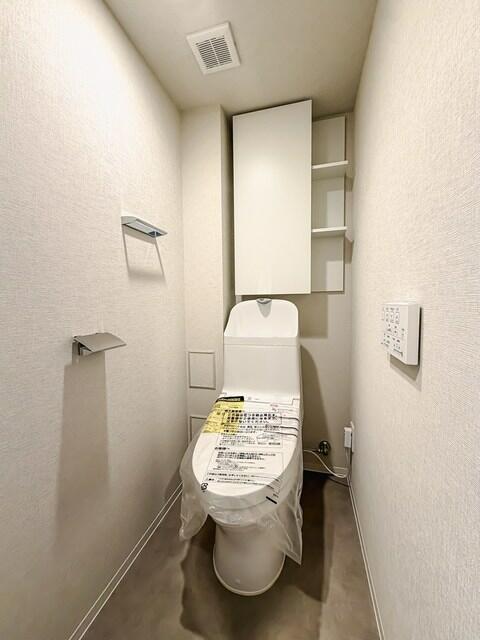 トイレ　※写真は同タイプ住戸です。