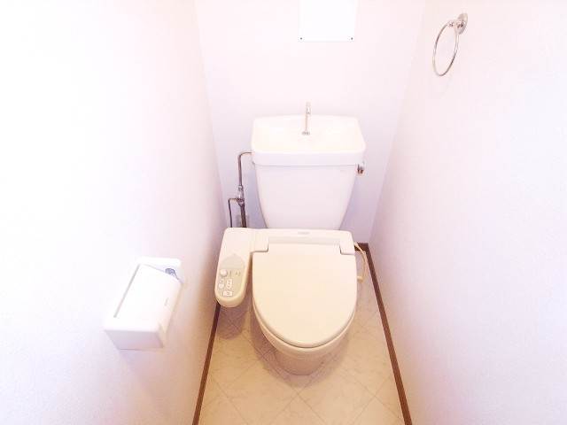 トイレ　ウォシュレット付きのトイレです