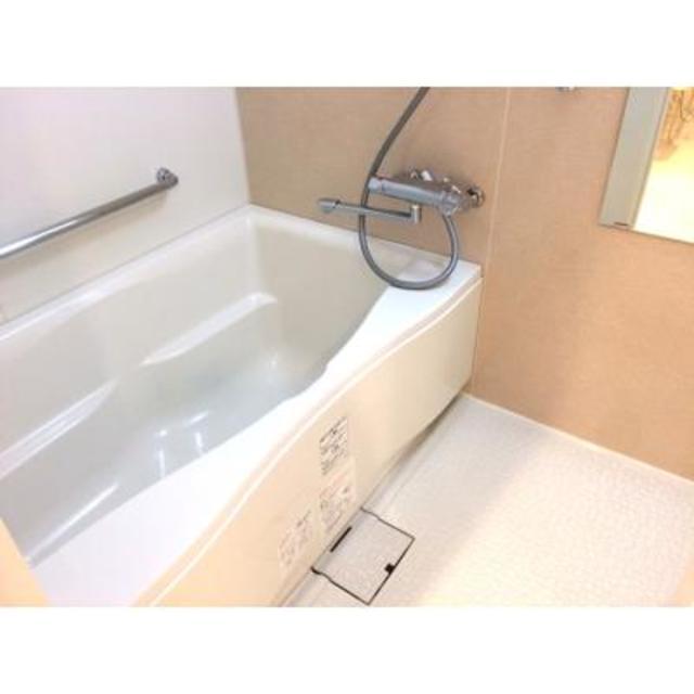 バス・シャワールーム　※写真は同タイプ住戸です。