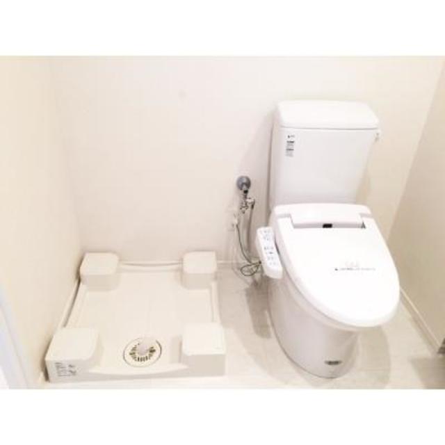 トイレ　※写真は同タイプ住戸です。