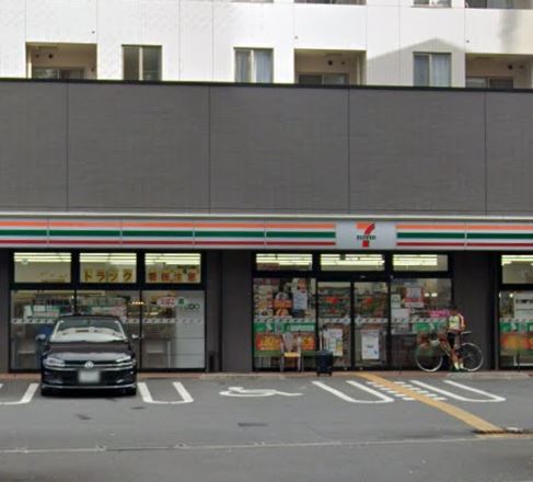 コンビニ　セブンイレブン 世田谷給田3丁目店（コンビニ）まで327m