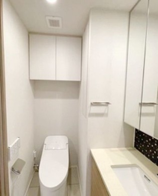 トイレ　コンパクトで使いやすいトイレです