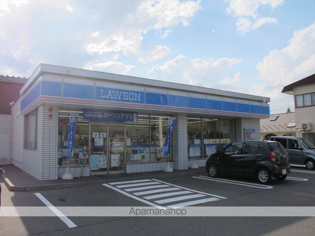 コンビニ　ローソン（コンビニ）まで889m